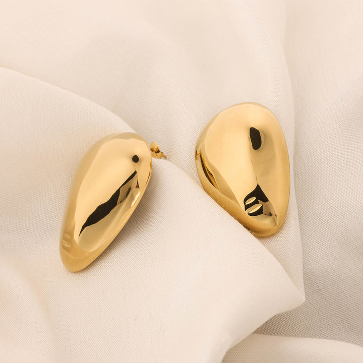 Bold Teardrops
