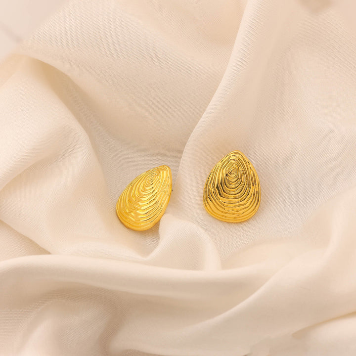 Gold Maze Studs