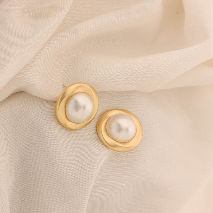 Luna Studs