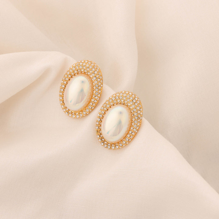 Pearl Blaze Studs