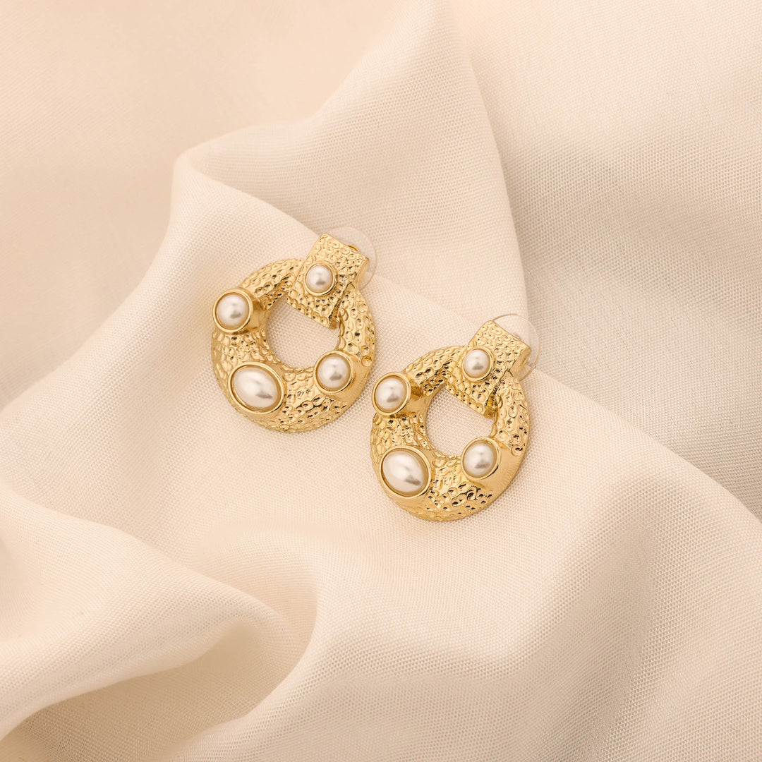 Pearl Crest Earrings