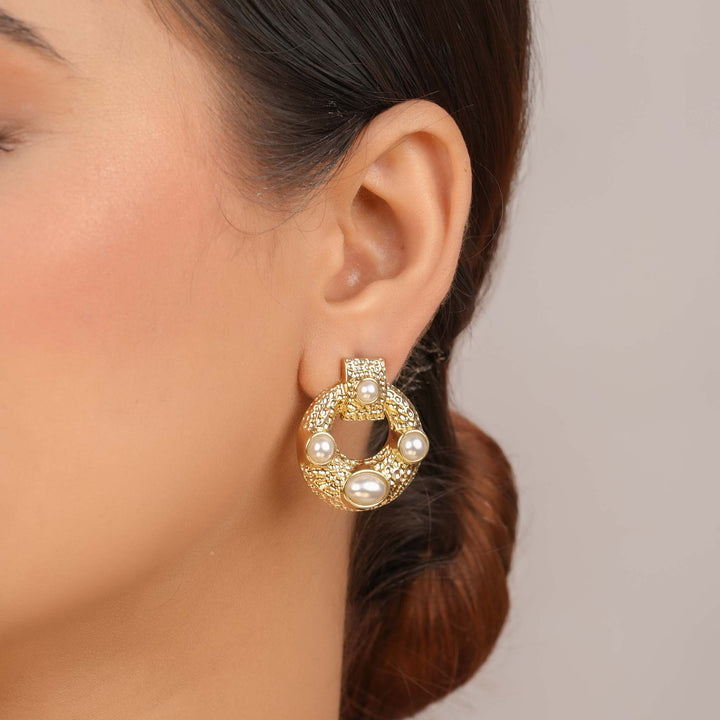 Pearl Crest Earrings