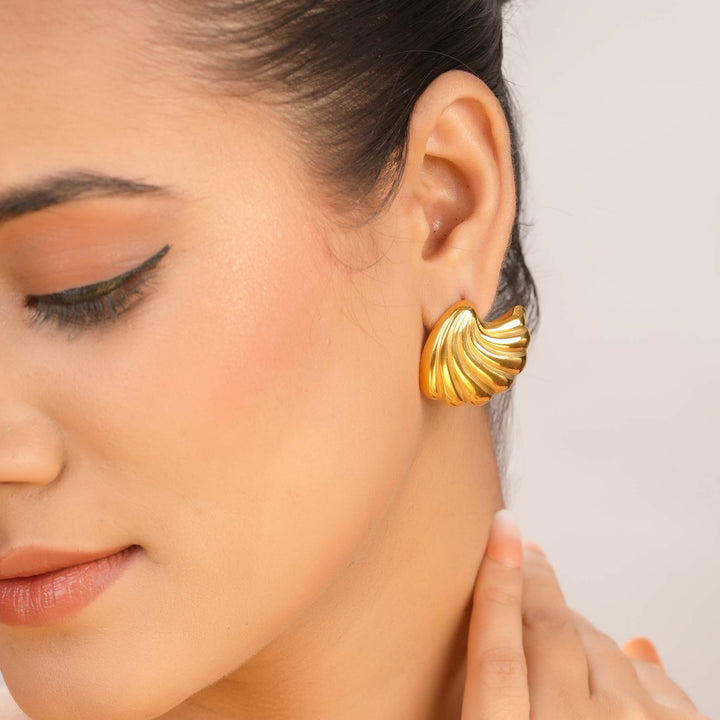Shell Studs