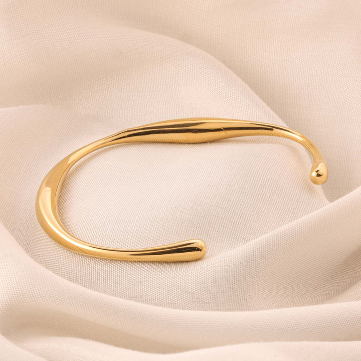 Sculpted Grace Bracelet